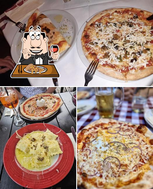 A Ristorante Bellini, vous pouvez prendre des pizzas