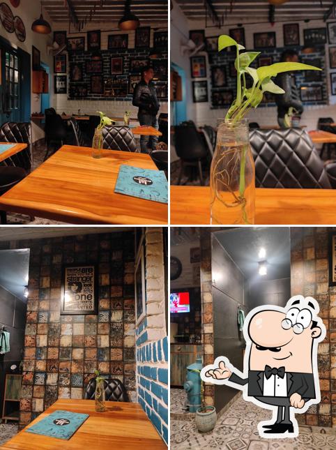 The interior of Cafe Radiohead