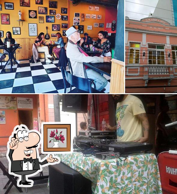 O interior do Bar do Noel