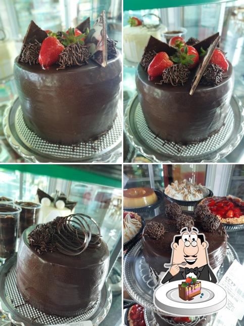 Bolo de chocolate em Padaria Local
