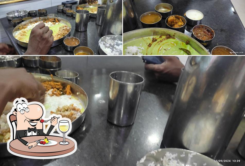 Food at Hotel Sree Saravana Bhavan