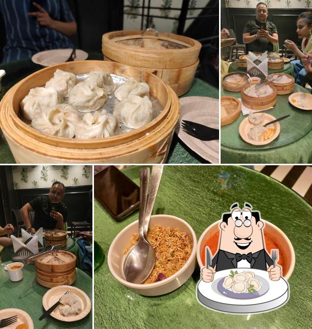 Dumplings at Momo Hub (H-13) city centre