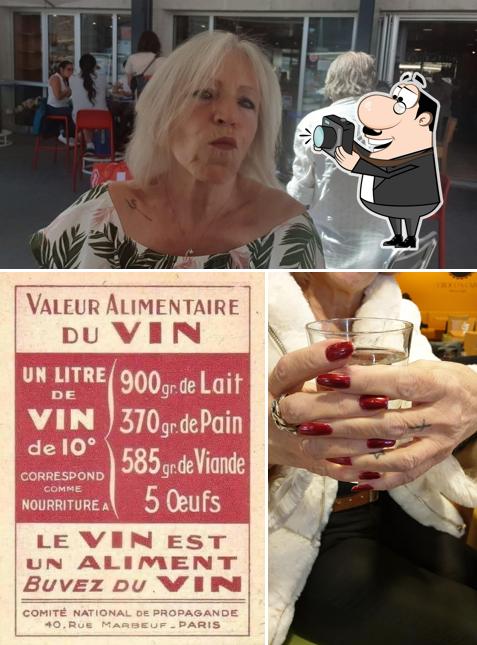 Regarder cette photo de Croco's Café