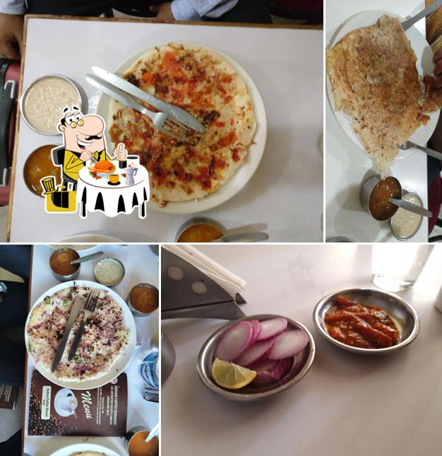 Uttapam at Indian coffee house Rewa