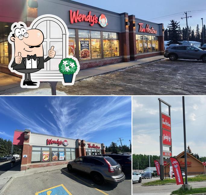 L'extérieur de Tim Hortons