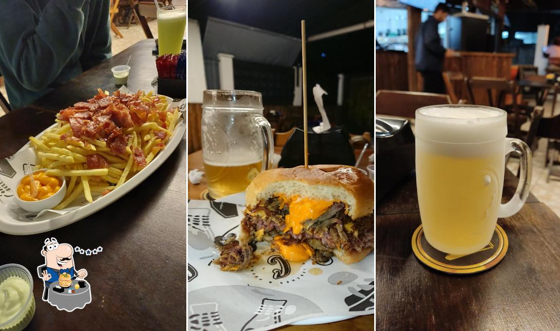Sanduíche de carne de porco desfiada em Cemita Burger & BBQ