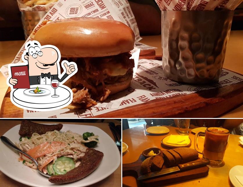 Sanduíche de carne de porco desfiada em Outback Steakhouse