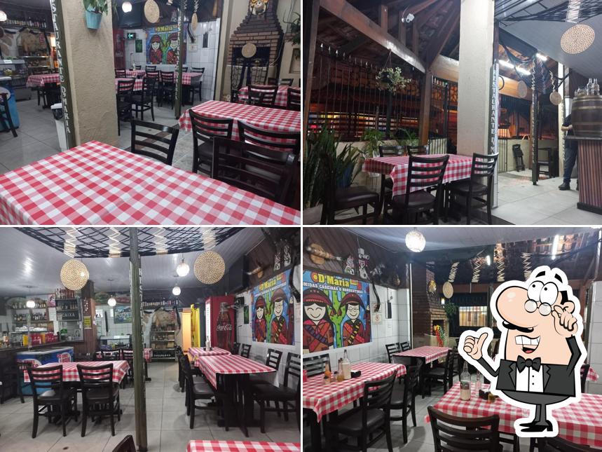 Sente em uma das mesas no Restaurante D'Maria Comidas Caseiras e Nordestinas