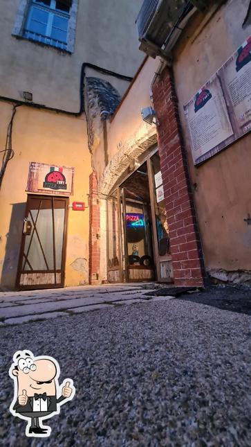 Voir cette photo de TONY PIZZA NAPOLI café de France