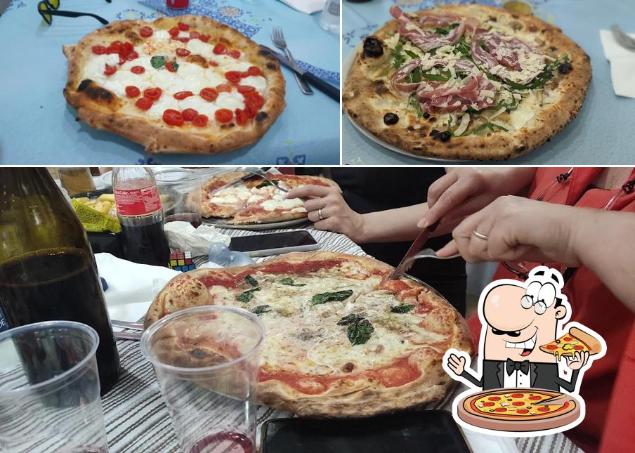 Ordina tra le molte varianti di pizza