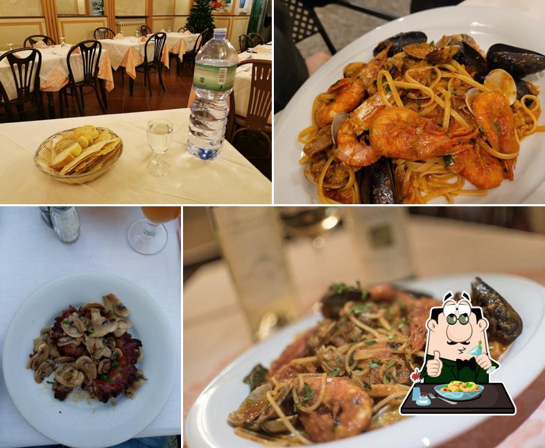 Platti al Ristorante Pizzeria Trocadero