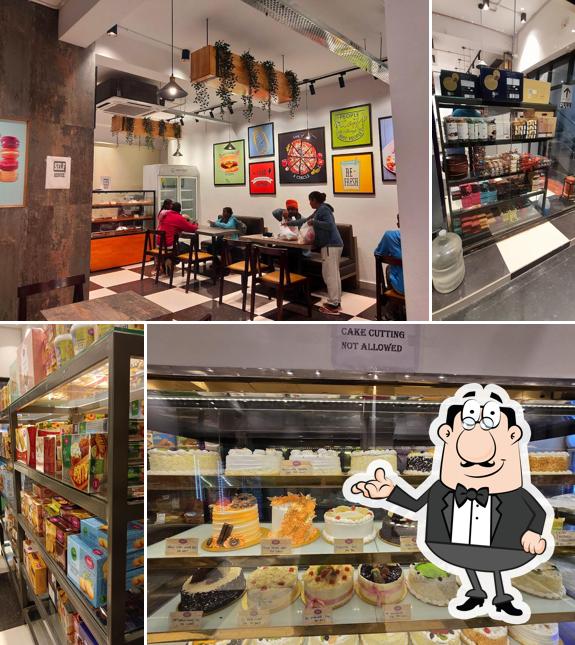 The interior of Karachi Bakery Sangareddy