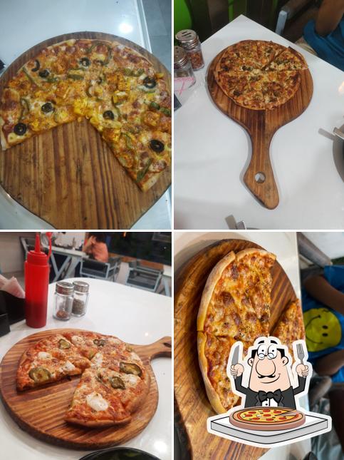 At Selectoo cafe, you can get pizza