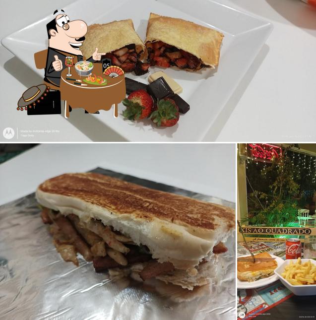 Sanduíche de carne de porco desfiada em Xis Ao Quadrado