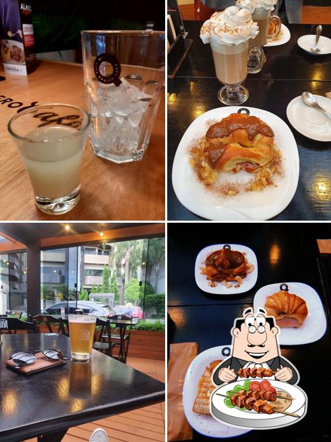 Comida em Quiero Café