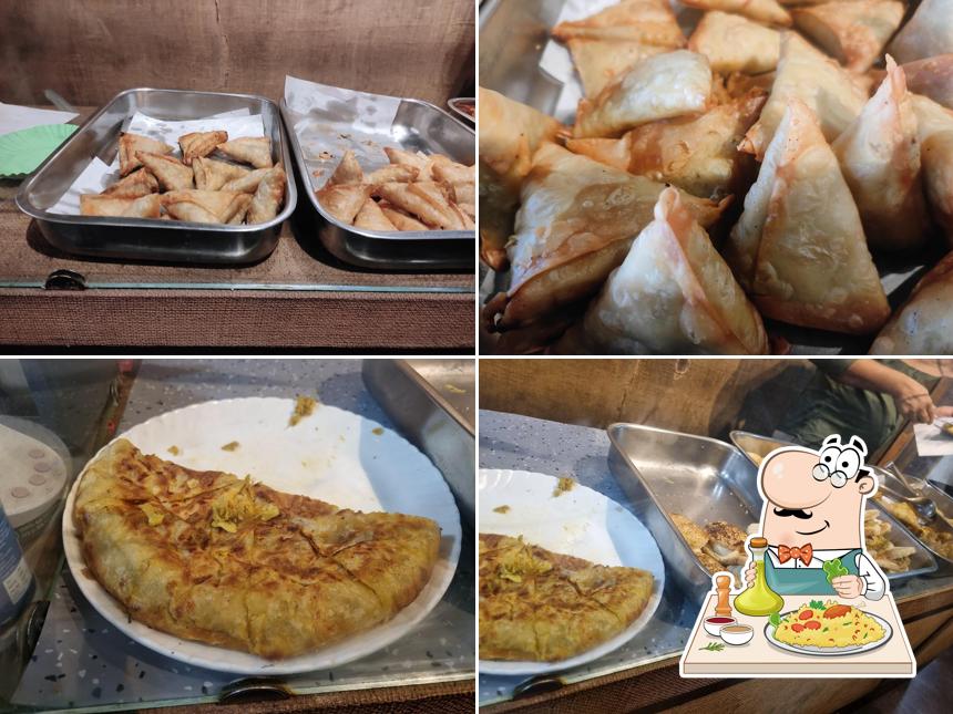Meals at Madhavettante Chayakkada