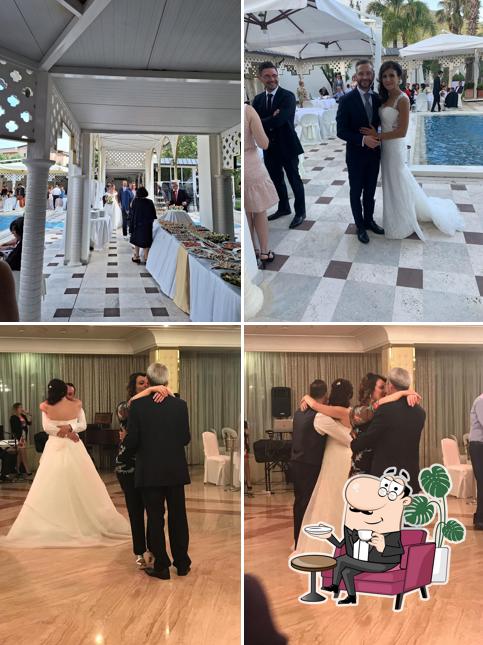 Siediti a un tavolo di Palazzo Saraceno - Villa per Matrimonio