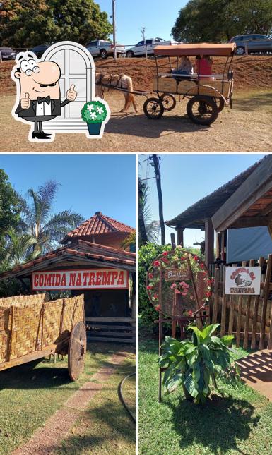Veja a área externa do Comida na Trempa