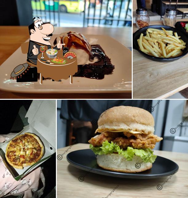 Pulled pork sandwich at Burgery Bites