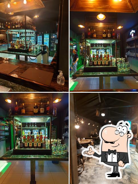 Veja imagens do interior do Celeiro Bar e Brasa