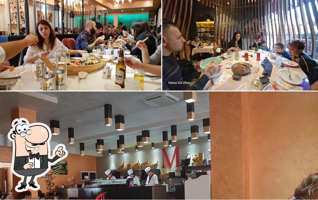 Gli interni di Mikaku sushi