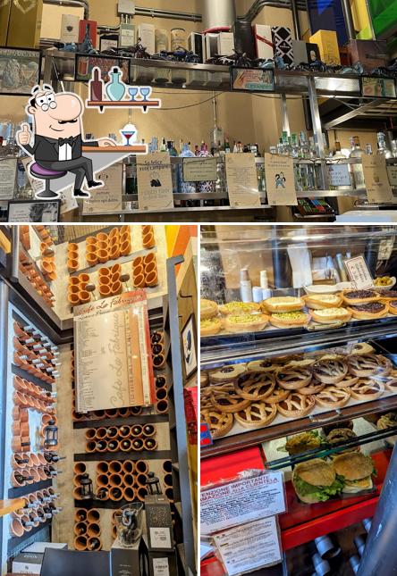 La foto di interni e cibo da Bar La Fabrique
