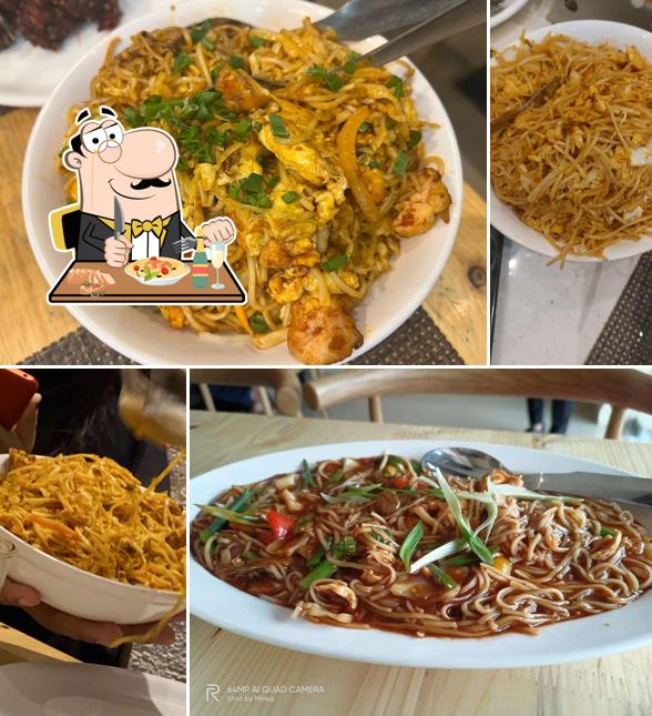 Pad thai at BEIJING BITES