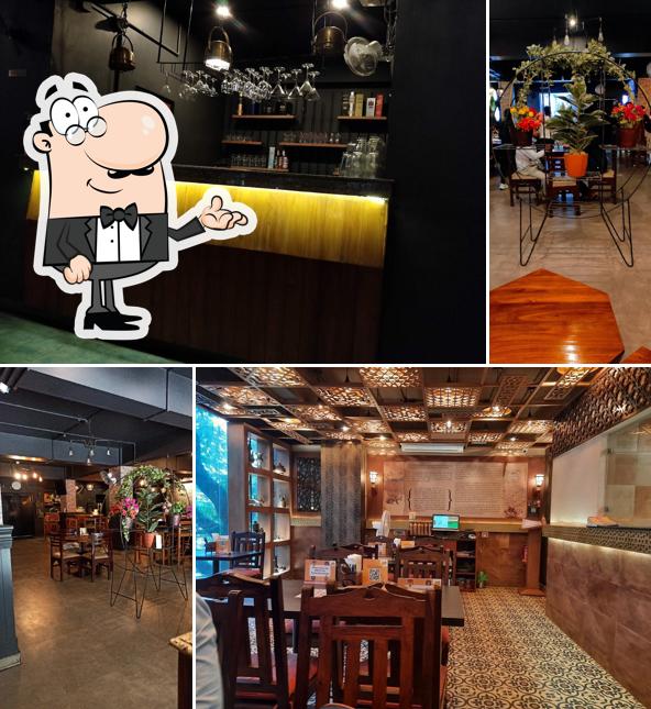 Check out how Kitchen Xpress looks inside