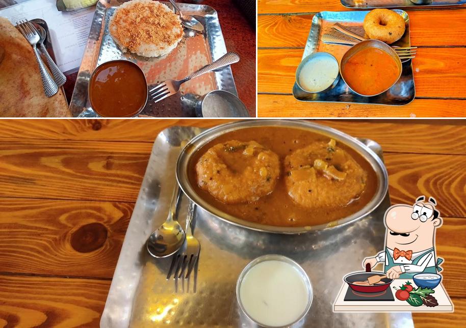 Chicken curry at Bangalore IDLI CAFE