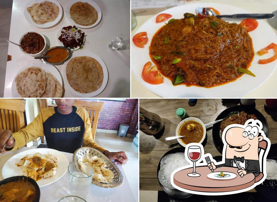 Food at Thaff Hotel And Restaurant