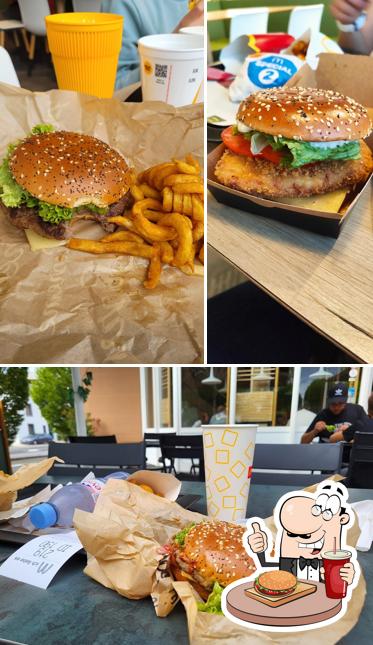 Essayez un hamburger à McDonald's