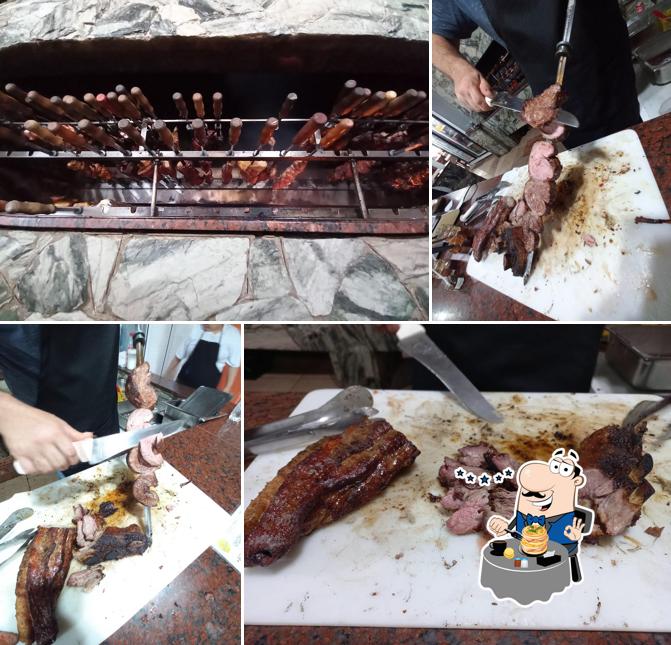 Comida em Restaurante Recanto