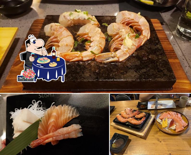Essayez des fruits de mer à Sushi Toshi