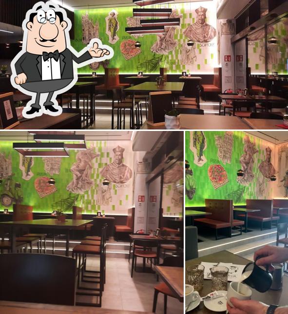 Installez-vous à l'une des tables de frederik cafe