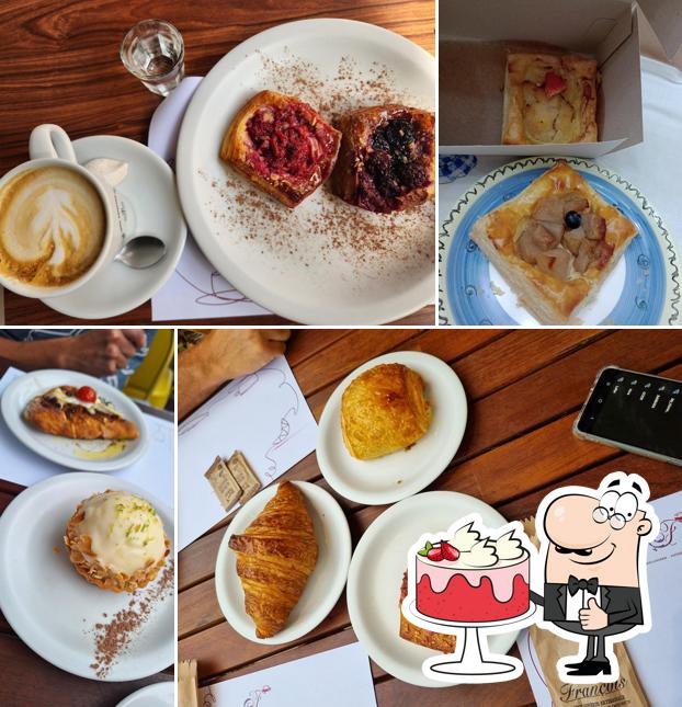 Here's a pic of Café François