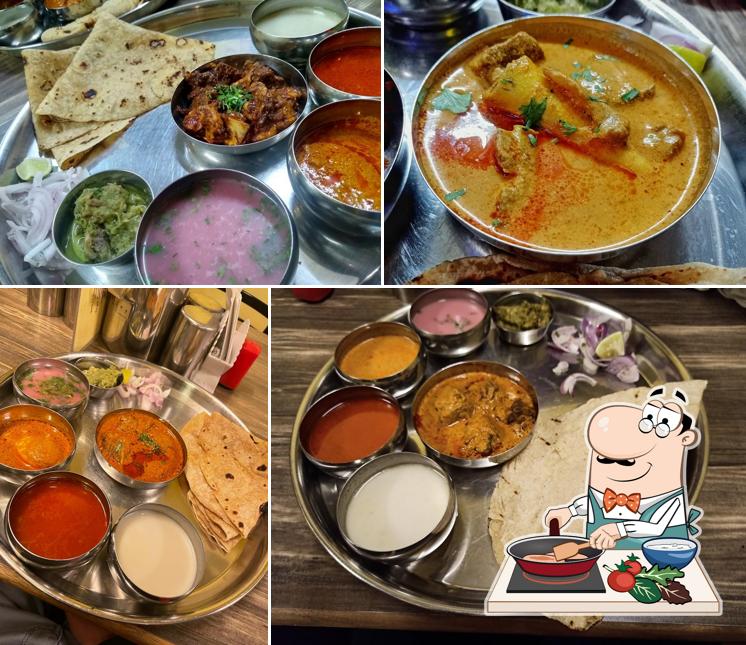 Chicken curry at Hotel Gavkari kolhapur