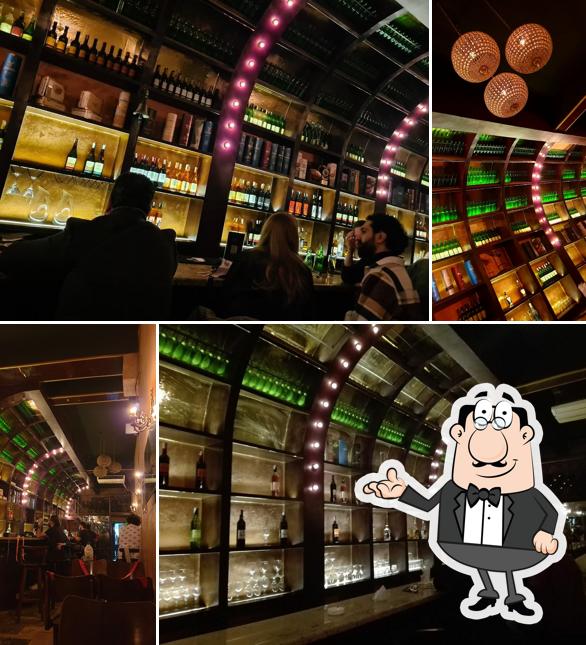 L'intérieur de Carol Bar