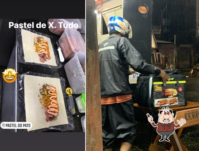 Comida em Pastel do Pato