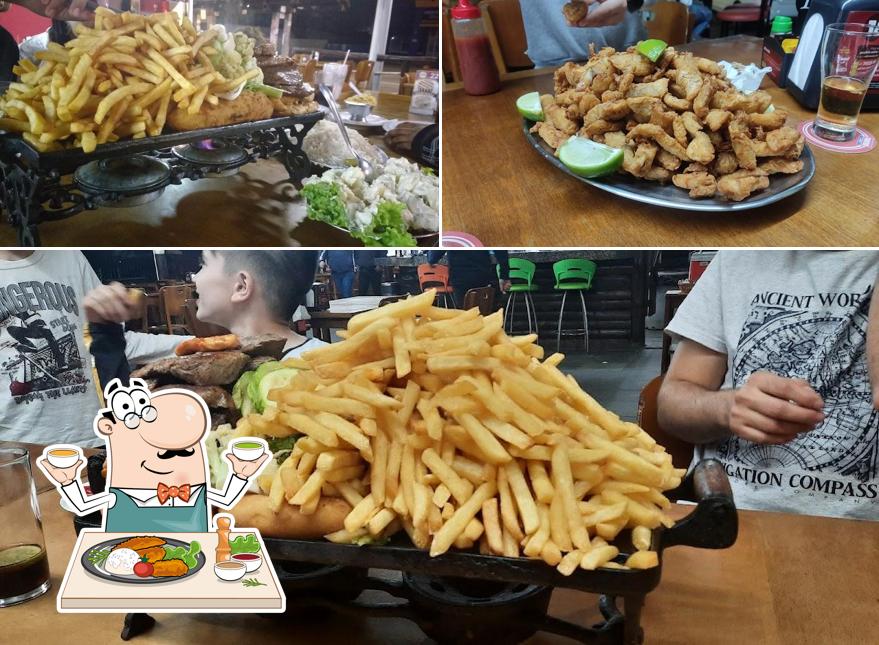 Batatas fritas em Adriano Lanches