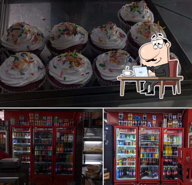 Confira a ilustração mostrando interior e comida no Padaria e Confeitaria Morada do Trevo