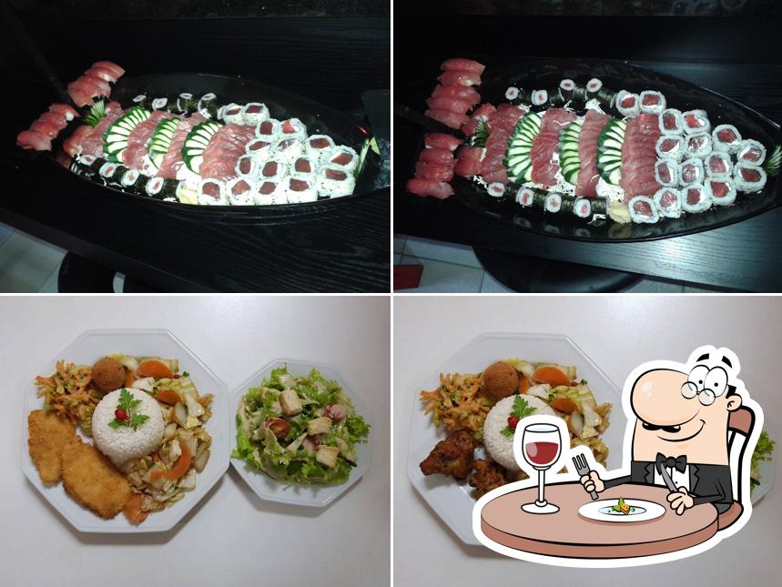Comida em Restaurante Tomodati