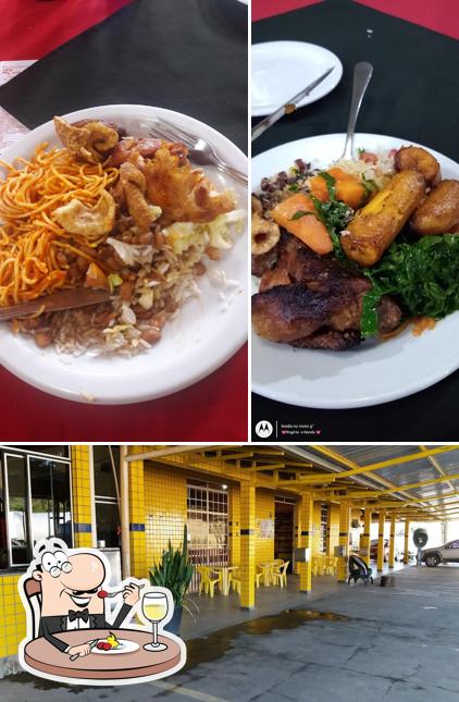 A imagem do Recanto Mineiro’s comida e exterior