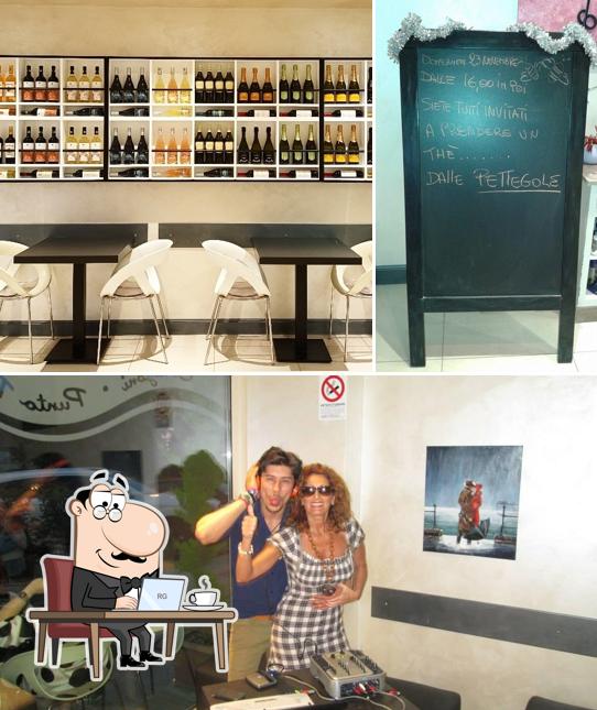 La interni e lavagna del ristorante