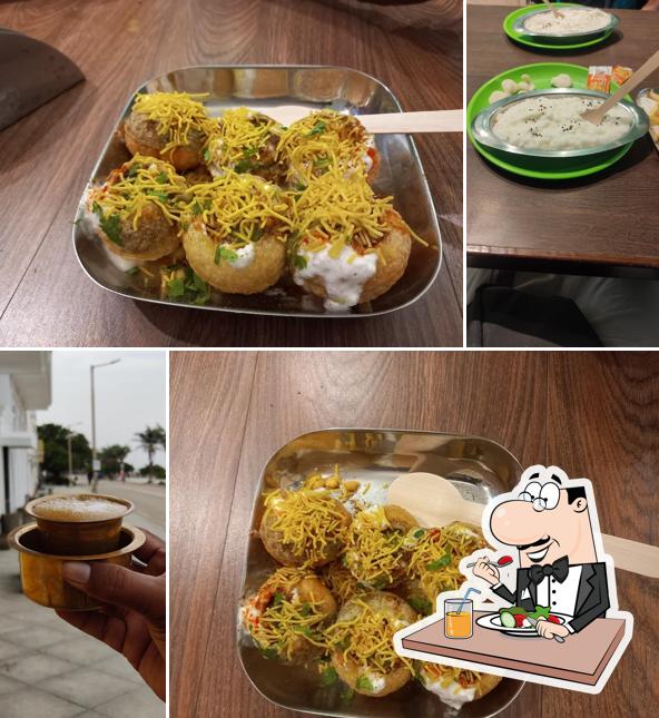 Dahi puri at Oceans7