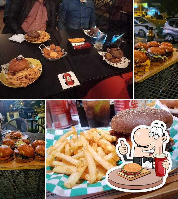 Os hambúrgueres do Teus Burgers & Cozinha irão satisfazer diferentes gostos