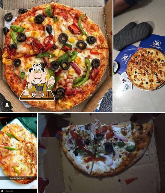 Try out pizza at Pizza Wizza studio Rajajipuram (Lucknow)