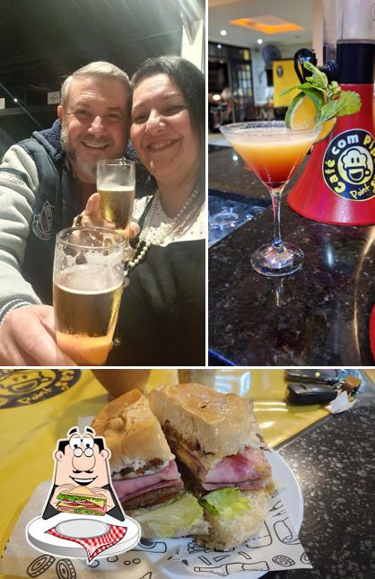 Clube sanduíches em Café Com Pipocas Point