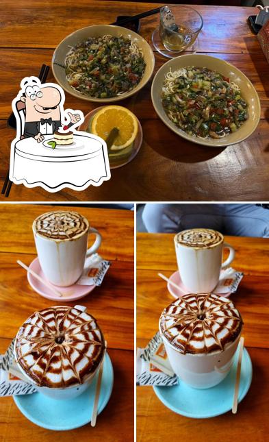 Tiramisu at OM CAFE