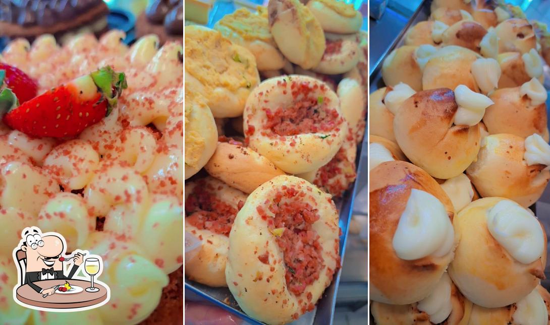 Comida em Padaria Local