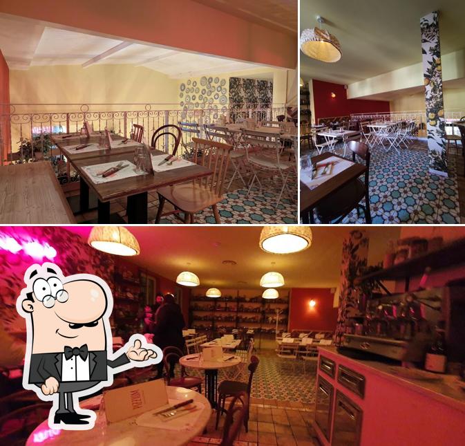 Siediti a un tavolo di Pizzium - Novara